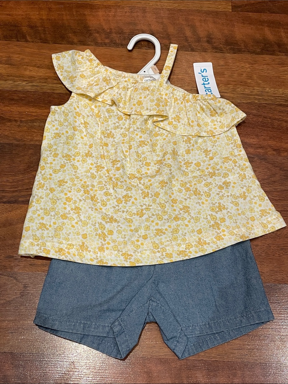 NWT Summer Outfit Sets - Picture 2 of 4